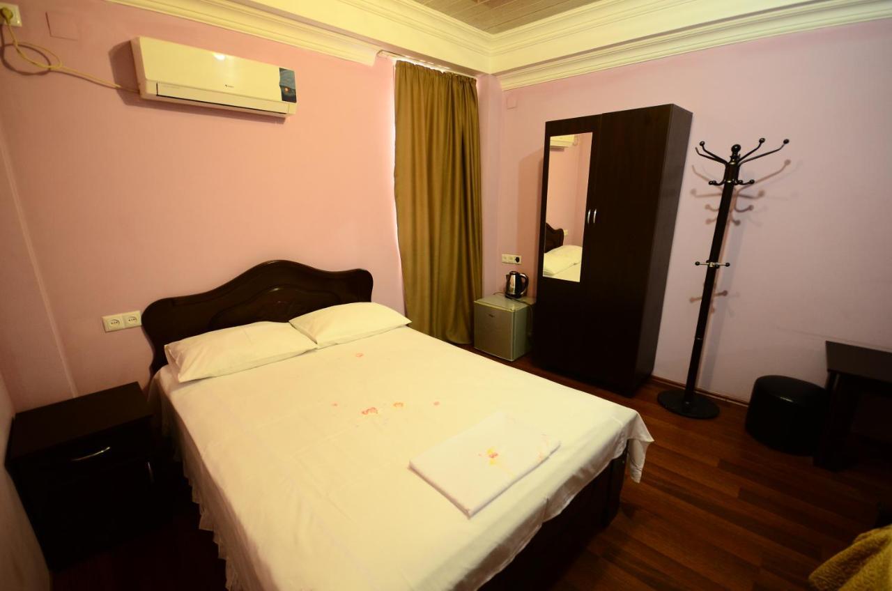 Hotel Peria Batumi Exterior photo